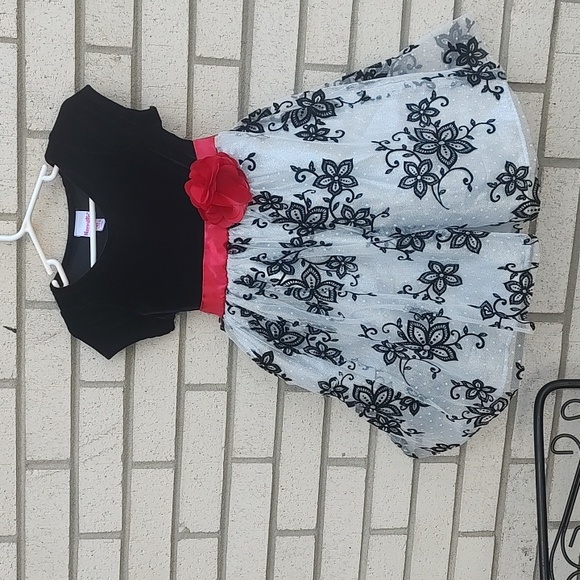 Nannette Dress - Picture 4 of 11